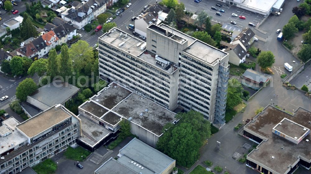 Aerial photograph Bonn - Group of buildings of the former pedagogical faculty of the Rheinische Friedrich-Wilhelms-Universitaet Bonn in Bonn in the state North Rhine-Westphalia, Germany. The buildings are partly empty and are to be demolished to make way for new buildings