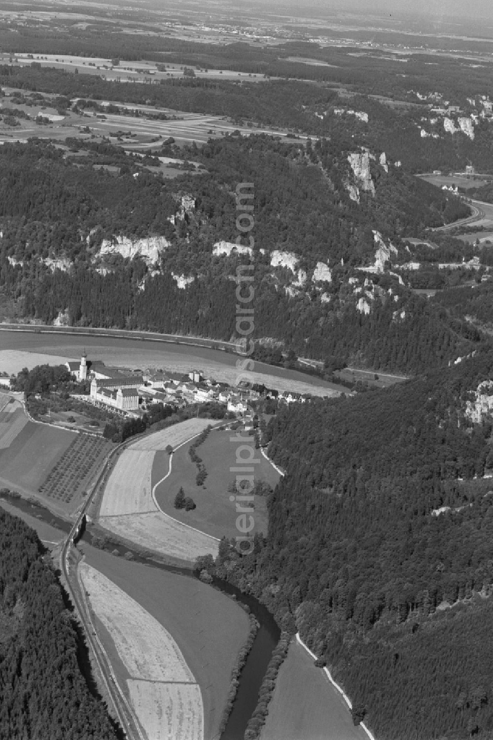 Aerial photograph Beuron - Complex of buildings of the monastery Benediktiner Erzabtei St. Martin on Abteistrasse in the district Langenbrunn in Beuron at the upper Danube in the state Baden-Wuerttemberg