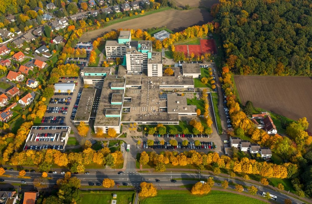 Aerial image Hamm - Building complex of the Vocational School Bfw Berufsfoerderungswerk on Dr.-Loeb-Caldenhof-Strasse in Hamm in the state North Rhine-Westphalia