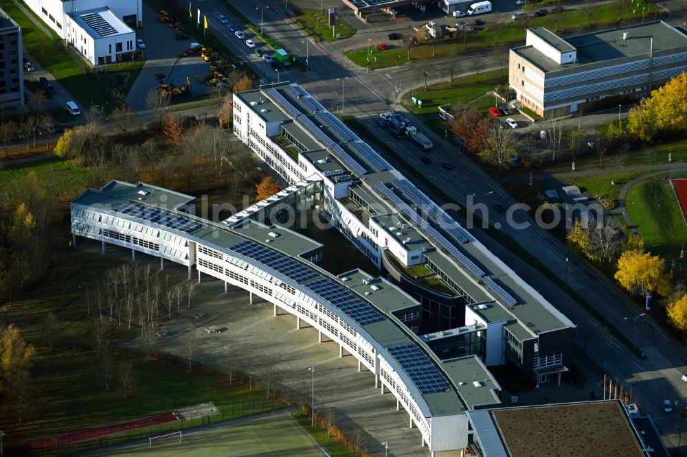 Aerial photograph Berlin - Building complex of the Vocational School Jane-Addams-Schule - OSZ Sozialwesen in the district Neu-Hohenschoenhausen in Berlin, Germany