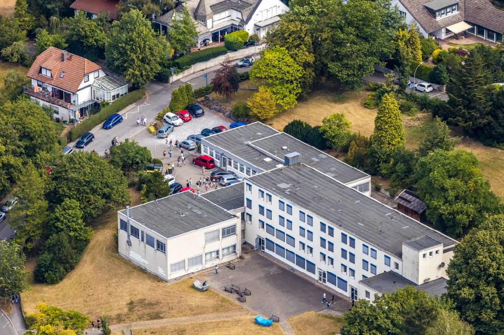 Aerial photograph Menden (Sauerland) - Building complex of the Vocational School Placida-Viel-Berufskolleg in Menden (Sauerland) in the state North Rhine-Westphalia, Germany