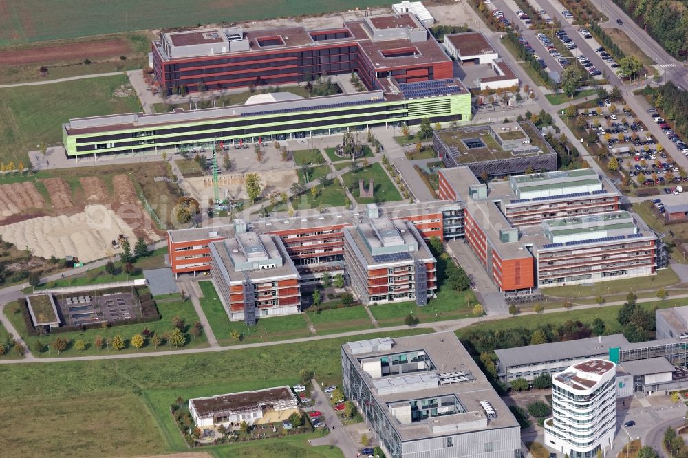 Aerial photograph Planegg - Building complex of the Biomedical Institute of the LMU University of Munich in Planegg-Martinsried, Bavaria. With the Biomedical Center - BMC, LMU is concentrating biomedical research on the HighTechCampus in Martinsried and Grosshadern