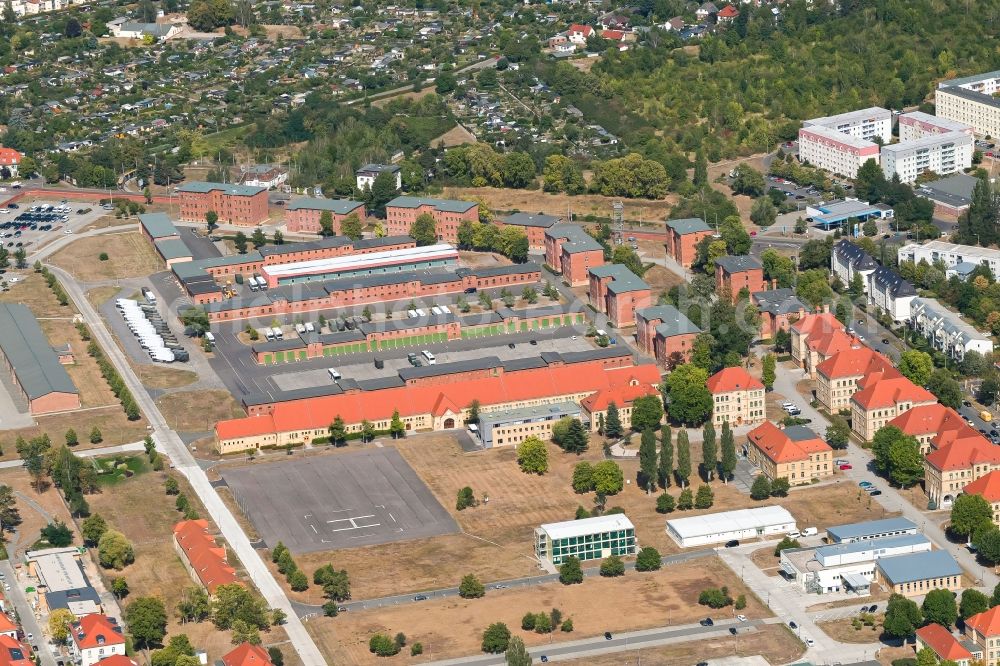 Leipzig from the bird's eye view: Building complex of the German army - Bundeswehr military barracks with a motor vehicle training center of the Bundeswehr on Landsberger Strasse / Olbrichtstrasse in the district Moeckern in Leipzig in the state Saxony, Germany