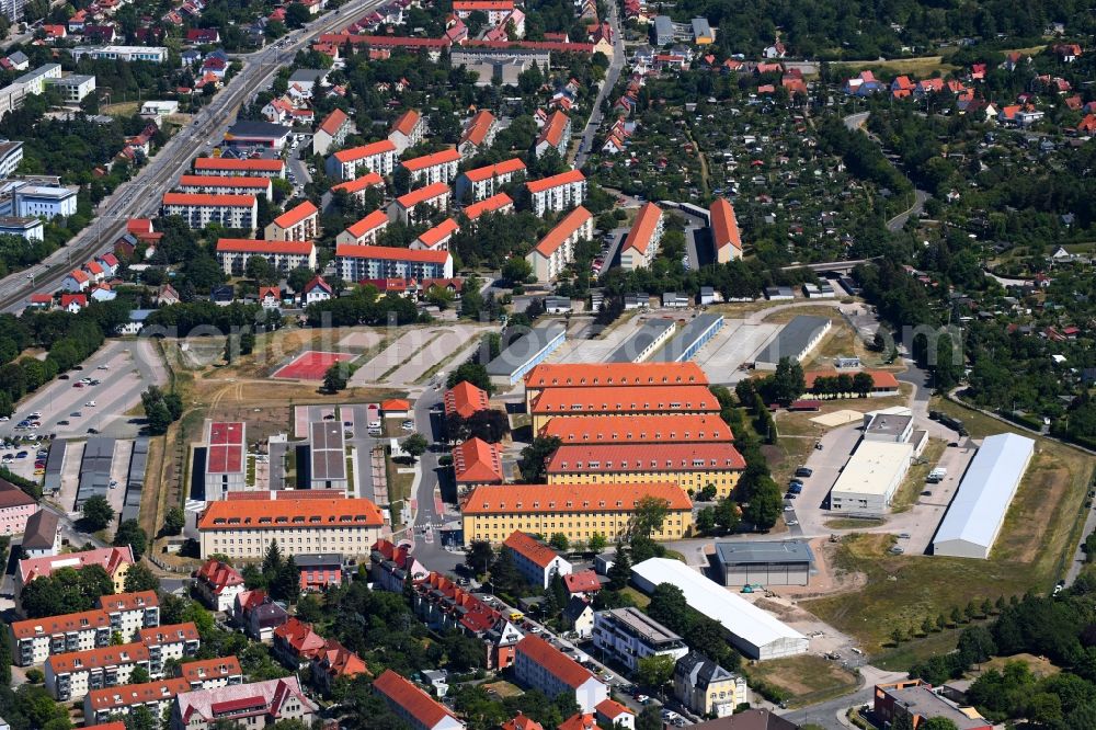 Aerial photograph Erfurt - Building complex of the German army - Bundeswehr military barracks Loeberfeld-Kaserne on Zeppelinstrasse in Erfurt in the state Thuringia, Germany