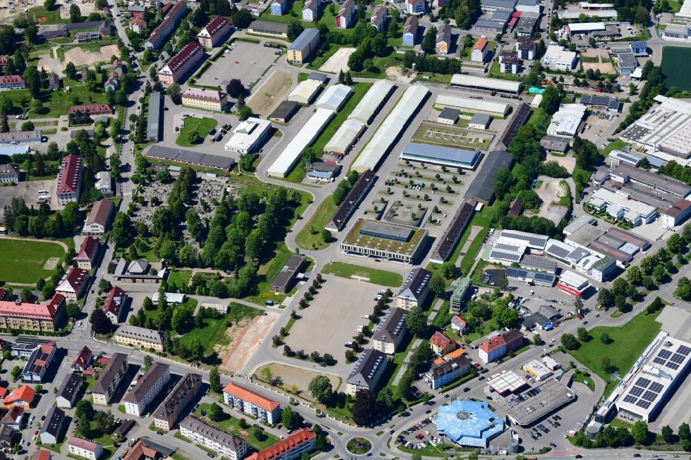 Aerial image Donaueschingen - Building complex of the former military barracks Fuerstenberg-Kaserne in Donaueschingen in the state Baden-Wuerttemberg, Germany