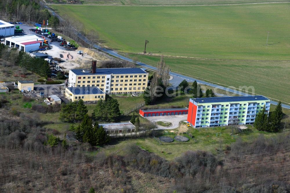 Aerial photograph Breitenheerda - Building complex of the former military barracks Am Kalmberg in Breitenheerda in the state Thuringia, Germany
