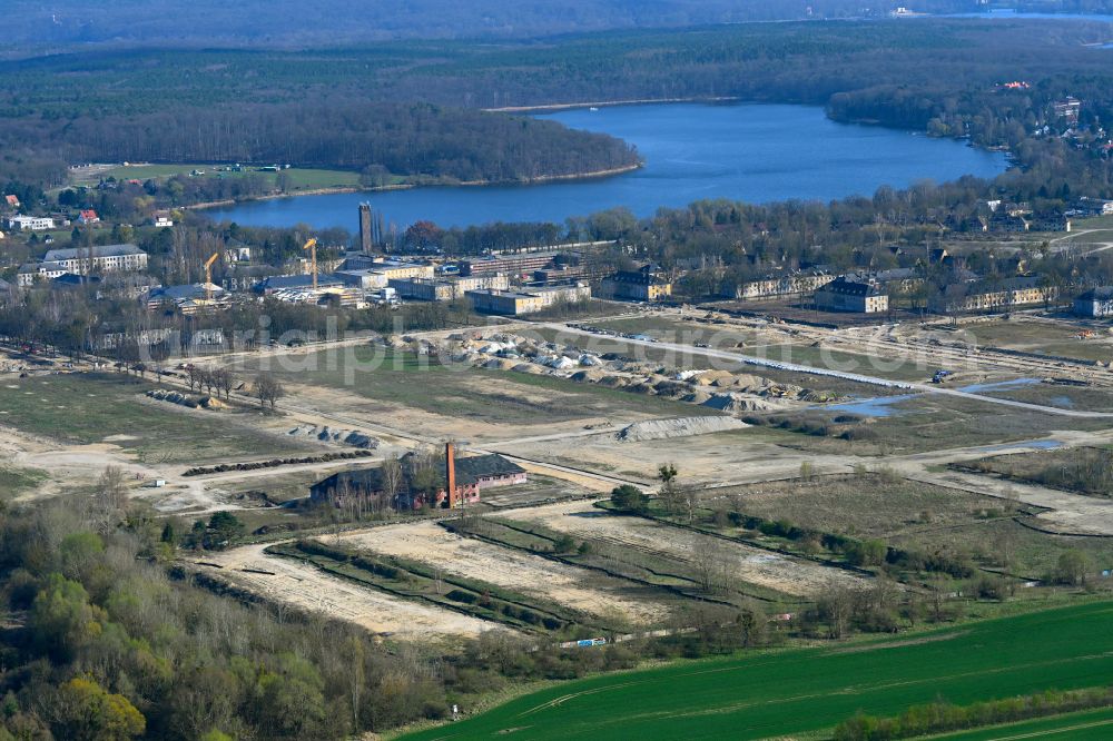 Potsdam from above - Building complex of the former military barracks of Entwicklungstraeger Potsdam GmbH on Krampnitzsee in Fahrland in the state Brandenburg, Germany