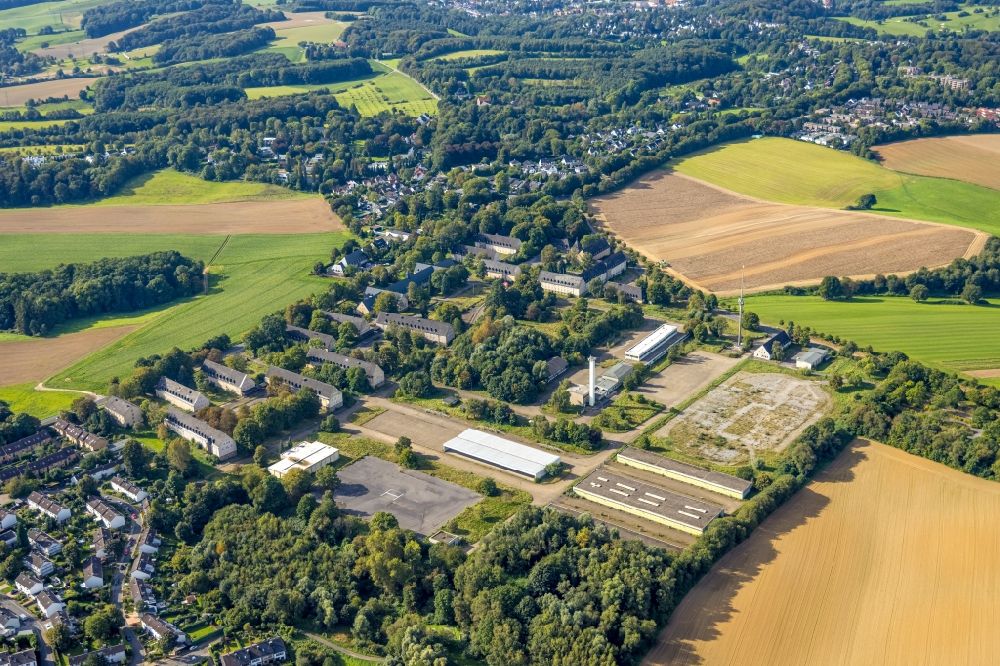 Aerial photograph Düsseldorf - Building complex of the former military barracks Bergische Kasernen with surrounding fields in Duesseldorf at Ruhrgebiet in the state North Rhine-Westphalia
