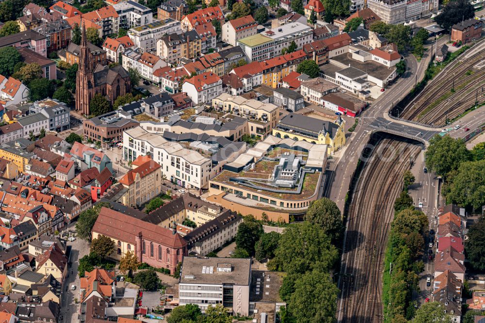 Offenburg from the bird's eye view: Building complex of the shopping center Ree-Carre in the district Buehl in Offenburg in the state Baden-Wurttemberg, Germany