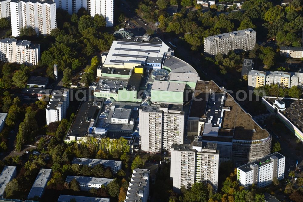 Aerial photograph Berlin - Building complex of the shopping mall Gropiuspassagen in the Gropiusstadt part of the district of Neukoelln in Berlin in Germany. The mall is located on Johannisthaler Chaussee amidst residential areas
