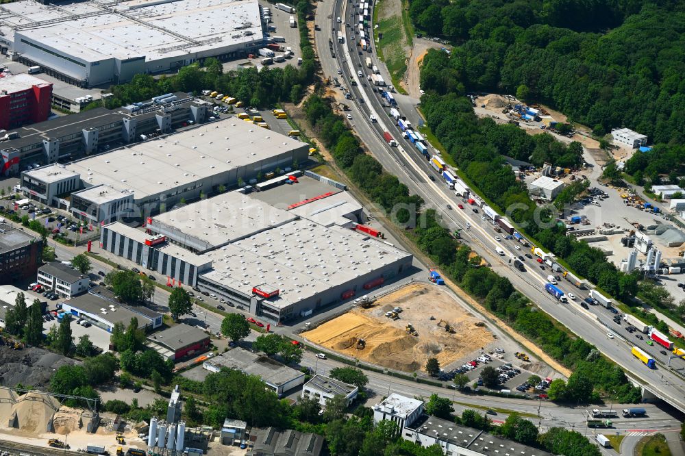 Hamburg from the bird's eye view: Building complex and site of the car spare parts store Matthies Autoteile on the street Schnackenburgallee in the district Bahrenfeld in Hamburg, Germany