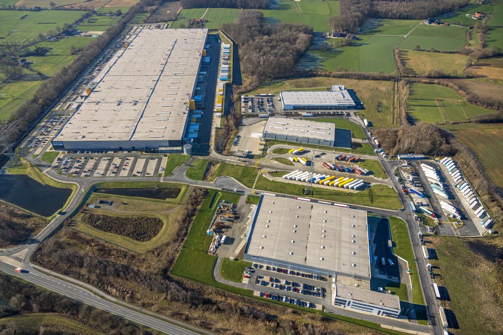 Aerial photograph Werne - Building complex and grounds of the logistics center Amazon Logistik on street Amazonstrasse in Werne at Ruhrgebiet in the state North Rhine-Westphalia, Germany