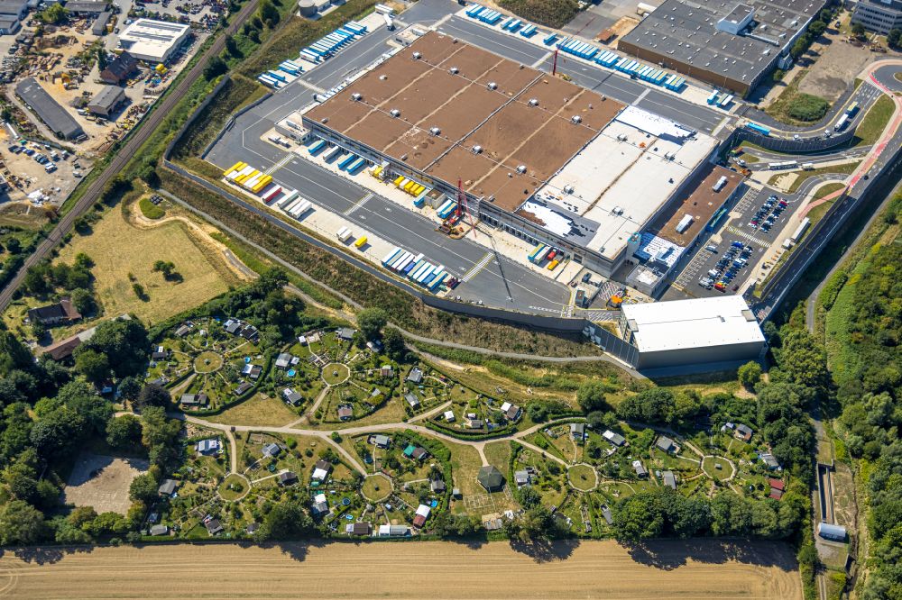 Witten from the bird's eye view: building complex and grounds of the logistics center with a new Amazon building on Menglinghauser Strasse - Siemensstrasse in the district Ruedinghausen in Witten at Ruhrgebiet in the state North Rhine-Westphalia, Germany