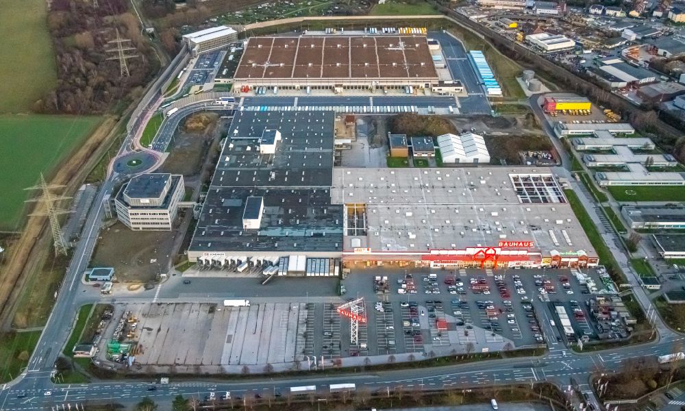 Witten from the bird's eye view: building complex and grounds of the logistics center with a new Amazon building on Menglinghauser Strasse - Siemensstrasse in the district Ruedinghausen in Witten at Ruhrgebiet in the state North Rhine-Westphalia, Germany