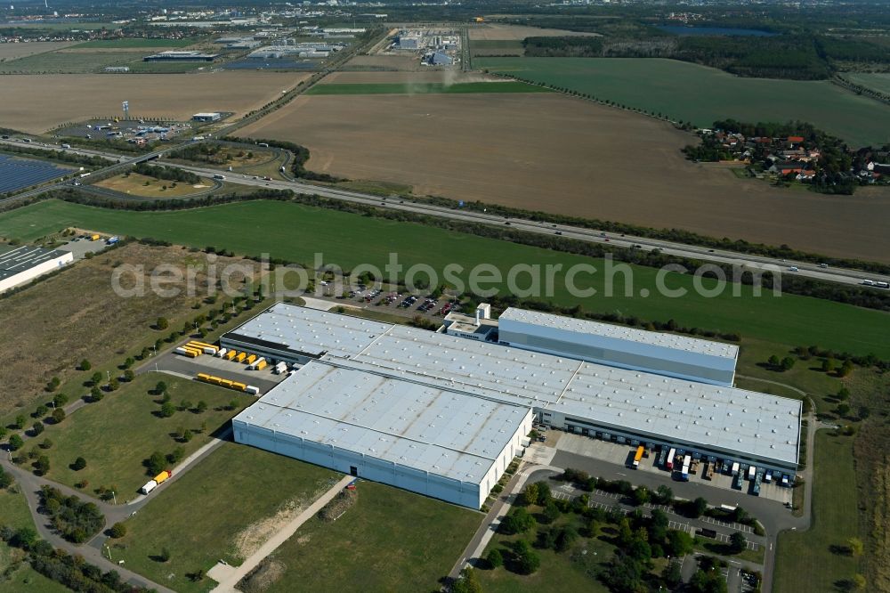 Aerial image Zörbig - Building complex and grounds of the logistics center of Arvato Distribution GmbH & Arvato Supply Chain Solutions SE on Loesnitz Mark in the district Grosszoeberitz in Zoerbig in the state Saxony-Anhalt, Germany