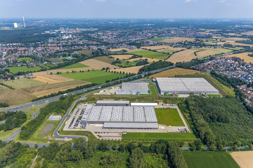 Aerial photograph Bergkamen - Building complex and grounds of the logistics center along the highway BAB A2 in Bergkamen in the state North Rhine-Westphalia, Germany