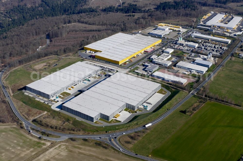 Staufenberg from the bird's eye view: Building complex and grounds of the logistics center Vor of Hecke in Staufenberg in the state Lower Saxony, Germany