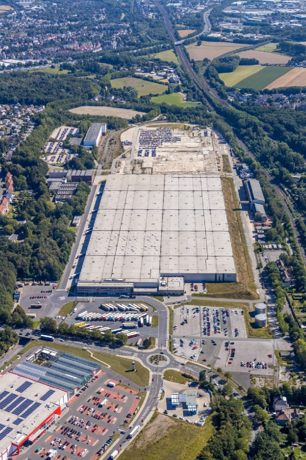 Aerial image Bochum - Building complex and grounds of the logistics center of Opel Group Warehousing GmbH on Hauptstrasse in Bochum in the state North Rhine-Westphalia, Germany