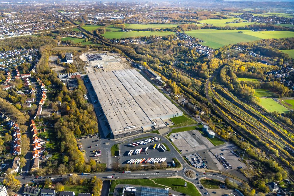 Bochum from the bird's eye view: Building complex and grounds of the logistics center of Opel Group Warehousing GmbH on Hauptstrasse in Bochum in the state North Rhine-Westphalia, Germany