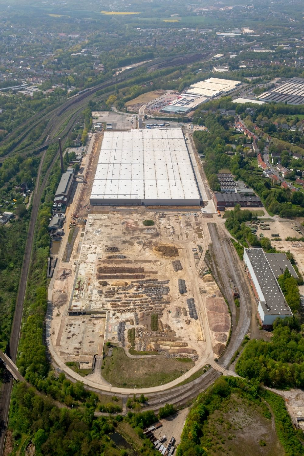 Bochum from above - Building complex and grounds of the logistics center and OPEL- Warenverteilzentrum in Bochum in the state North Rhine-Westphalia