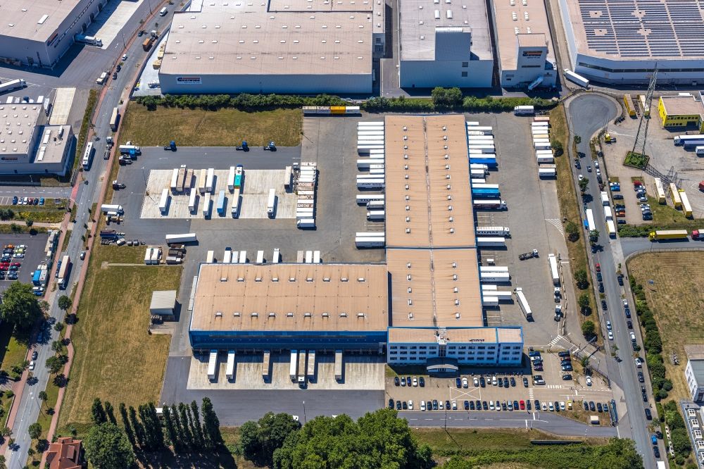 Duisburg from above - Building complex and grounds of the logistics center Rhenus Freight Logistics GmbH in the district Friemersheim in Duisburg in the state North Rhine-Westphalia, Germany