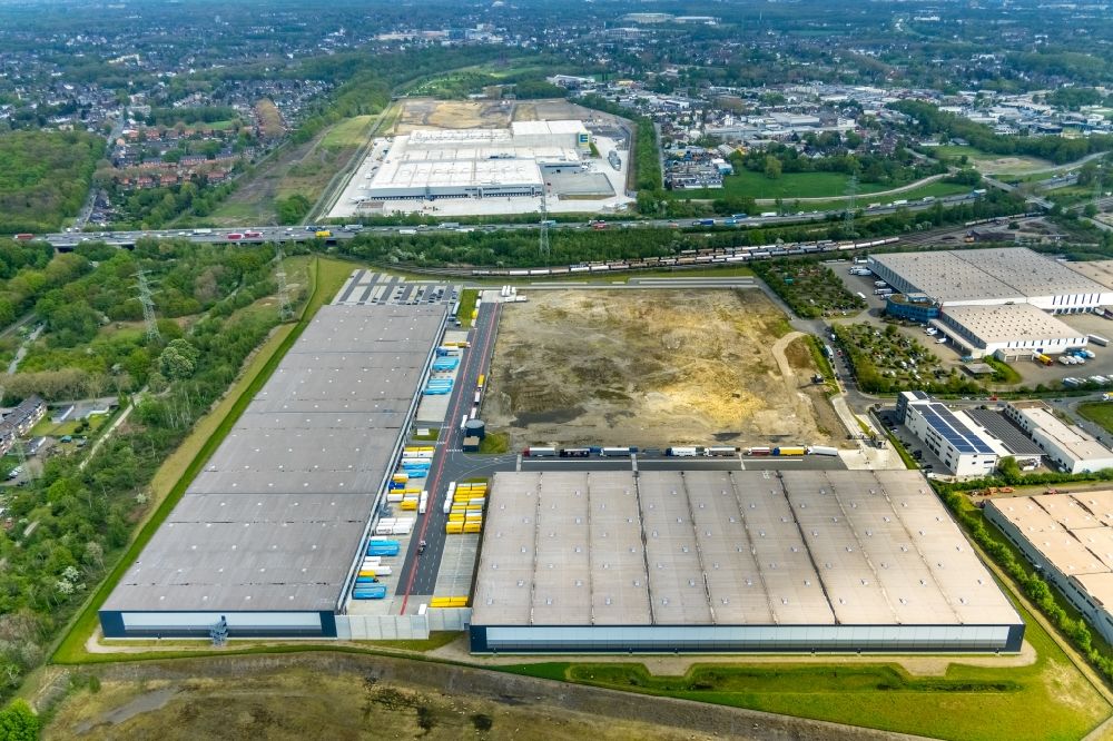 Oberhausen from above - Building complex and grounds of the logistics center Im Waldteich in Oberhausen at Ruhrgebiet in the state North Rhine-Westphalia, Germany