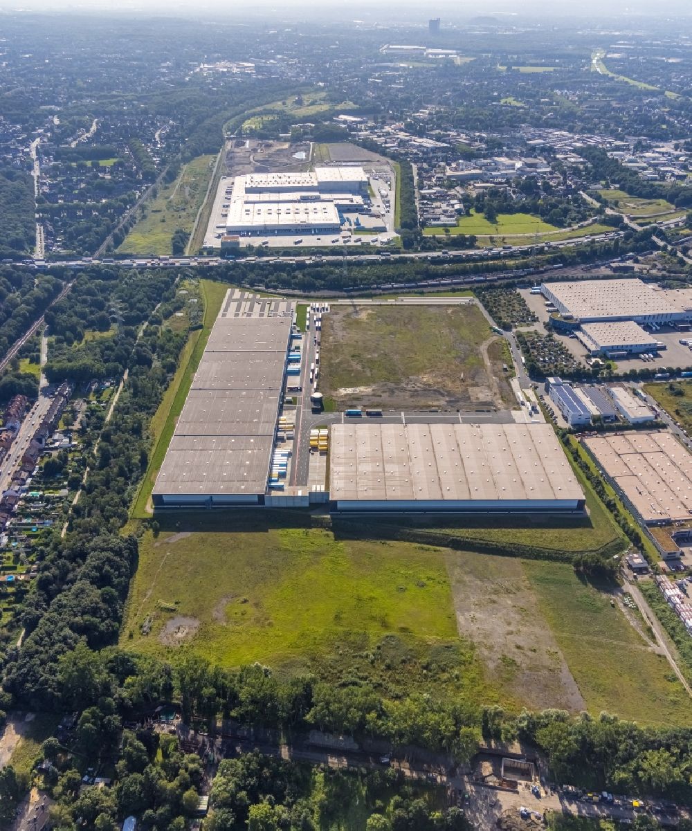 Oberhausen from the bird's eye view: Building complex and grounds of the logistics center Im Waldteich in Oberhausen at Ruhrgebiet in the state North Rhine-Westphalia, Germany