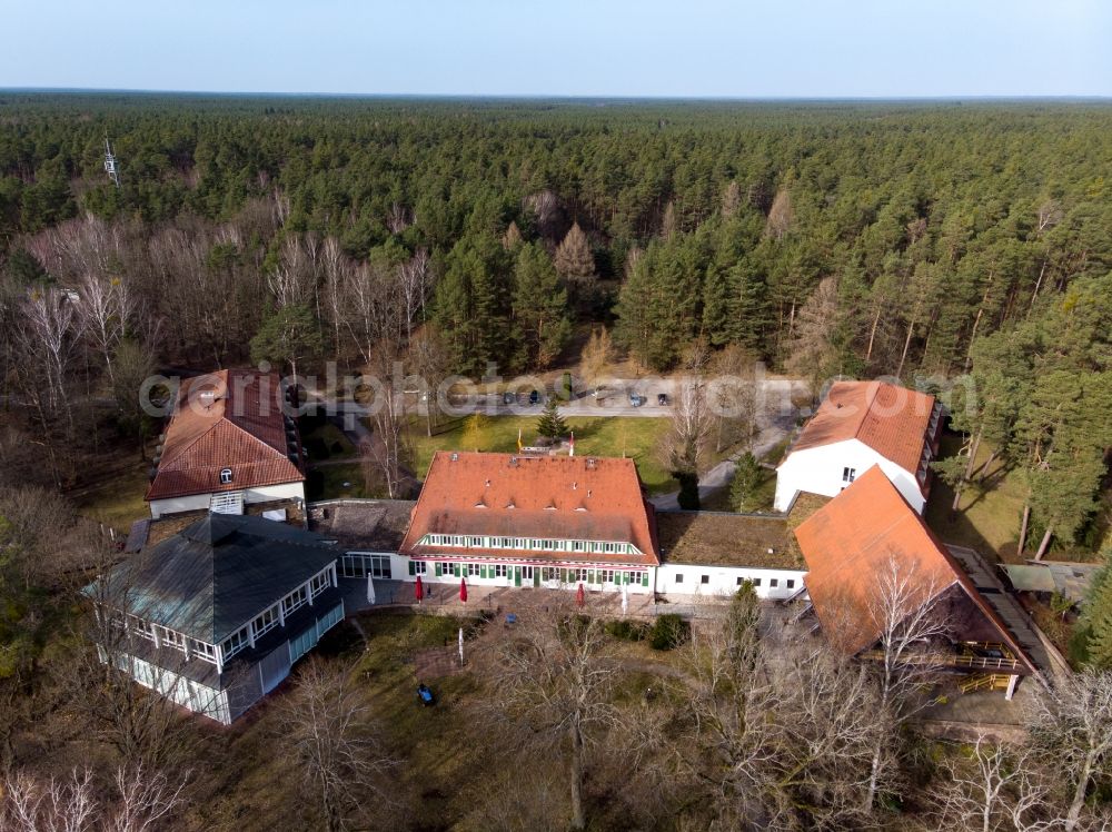Groß Dölln from above - Complex of the hotel building Hotel Doellnsee-Schorfheide in Gross Doelln in the state Brandenburg, Germany