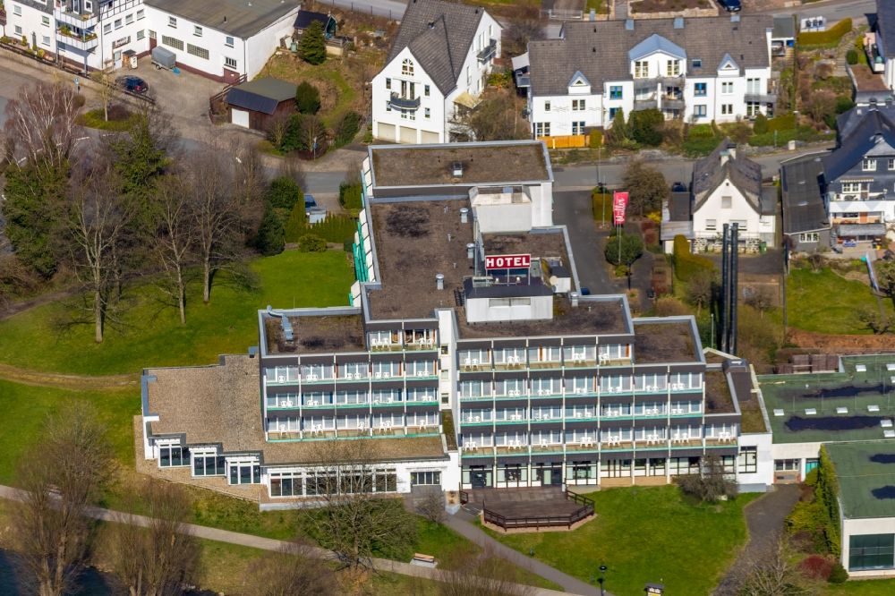 Aerial photograph Olsberg - Complex of the hotel building Kurparkhotel Olsberg on Stehestrasse in Olsberg in the state North Rhine-Westphalia, Germany