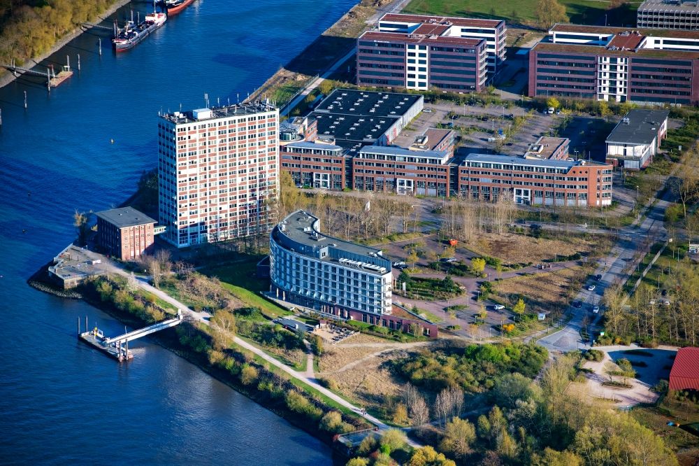 Hamburg from above - Complex of the hotel building The Rilano in the district Finkenwerder in Hamburg, Germany