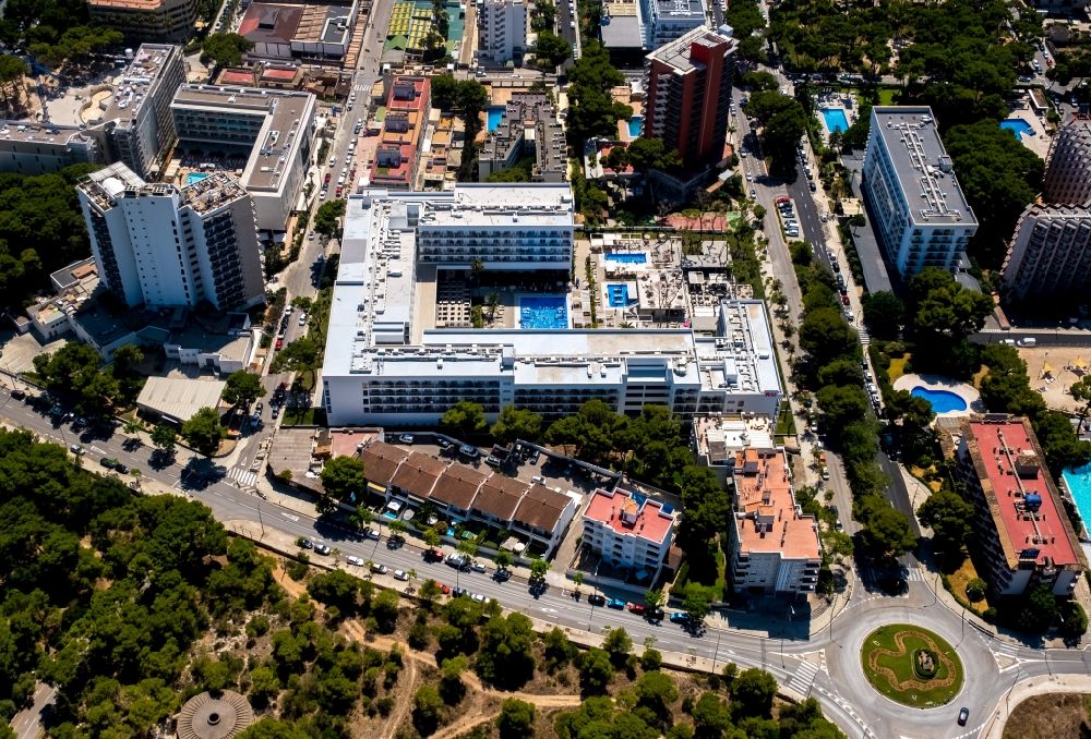 Aerial photograph Palma - Complex of the hotel building Riu Playa Park on the Padre Bartolome Salva in the district Platja de Palma in Palma in Balearische Insel Mallorca, Spain