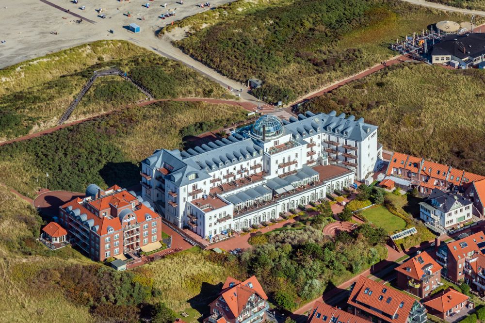 Aerial photograph Juist - Complex of the hotel building Strandhotel Kurhaus Juist in Juist in the state Lower Saxony, Germany