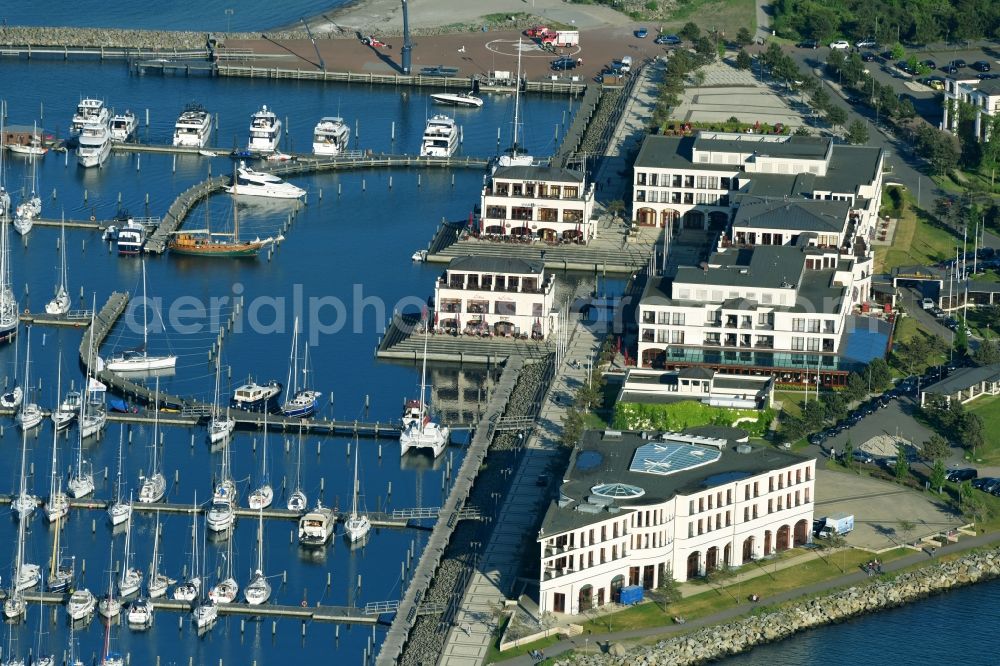 Aerial photograph Warnemünde - Complex of buildings of the hotel arrangement Yacht harbour residence high dune in Warnemuende in the federal state Mecklenburg-West Pomerania, Germany