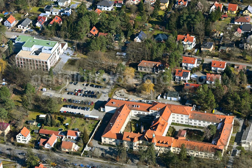 Aerial photograph Nuthetal - Building complex of the Institute Deutsches Institut fuer Ernaehrungsforschung Potsdam-Rehbruecke in Bergholz-Rehbruecke in the state Brandenburg, Germany