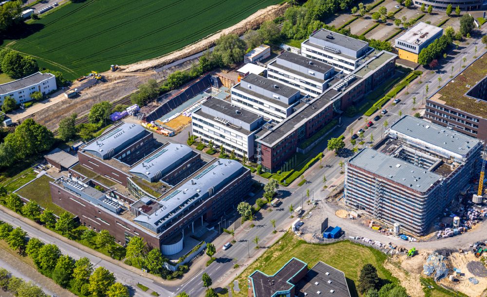 Dortmund from above - Building complex of the Institute Max-Planck-Institut fuer molekulare Physiologie on Otto-Hahn-Strasse in the district Hombruch in Dortmund in the state North Rhine-Westphalia, Germany