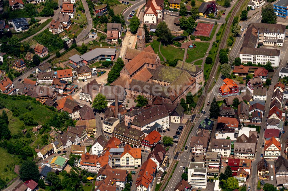 Alpirsbach from the bird's eye view: Complex of buildings of the monastery and Traditions Brauerei in Alpirsbach in the state Baden-Wuerttemberg, Germany