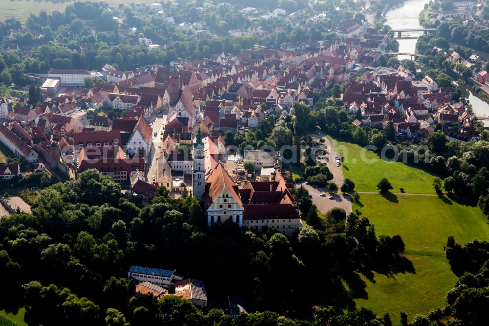 Aerial photograph Donauwörth - Complex of buildings of the monastery Heilig Kreuz in front of Ried island in Donauwoerth in the state Bavaria, Germany