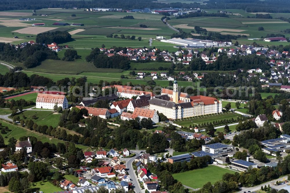Ochsenhausen from the bird's eye view: Complex of buildings of the monastery Ochsenhausen with of Basilika St.Georg in Ochsenhausen in the state Baden-Wuerttemberg, Germany