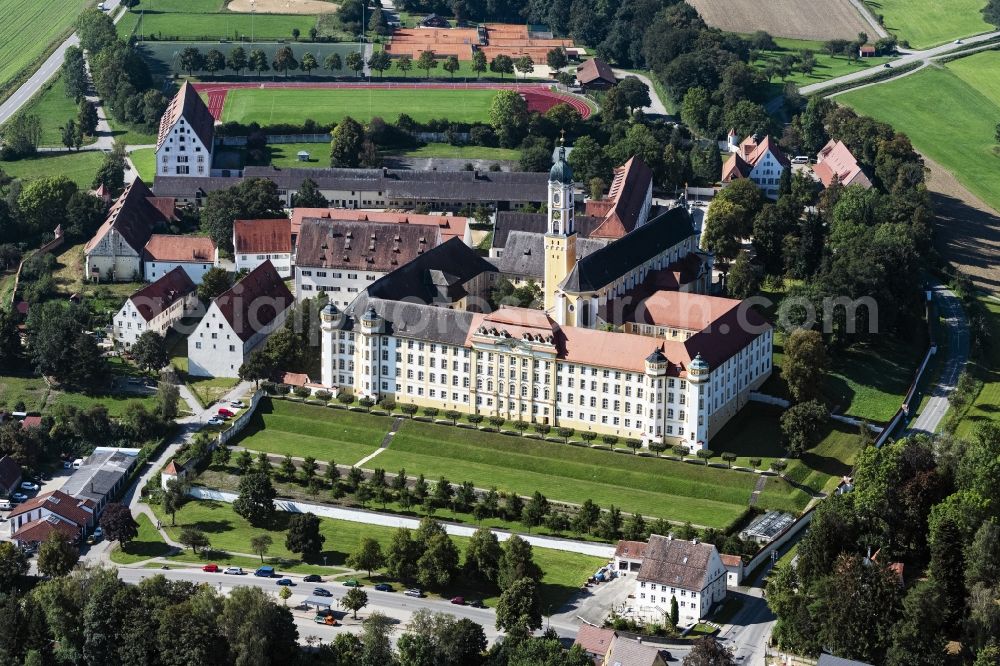 Aerial image Ochsenhausen - Complex of buildings of the monastery Ochsenhausen with of Basilika St.Georg in Ochsenhausen in the state Baden-Wuerttemberg, Germany