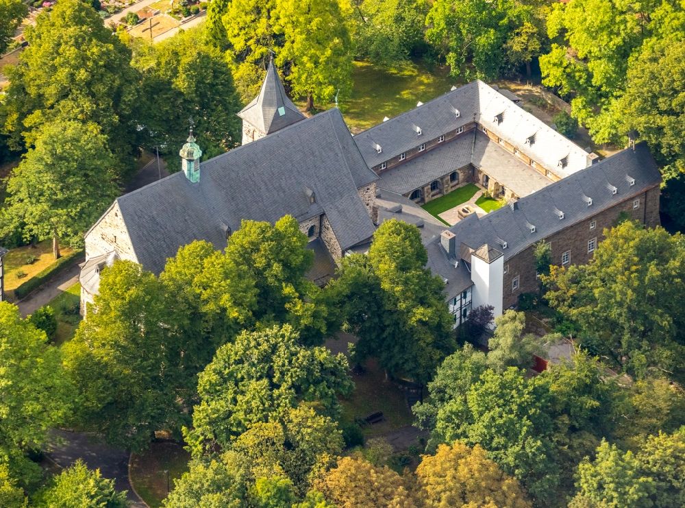 Aerial image Essen - Complex of buildings of the monastery Karmelitinnenkloster Maria in of Not in the district Stoppenberg in Essen in the state North Rhine-Westphalia, Germany
