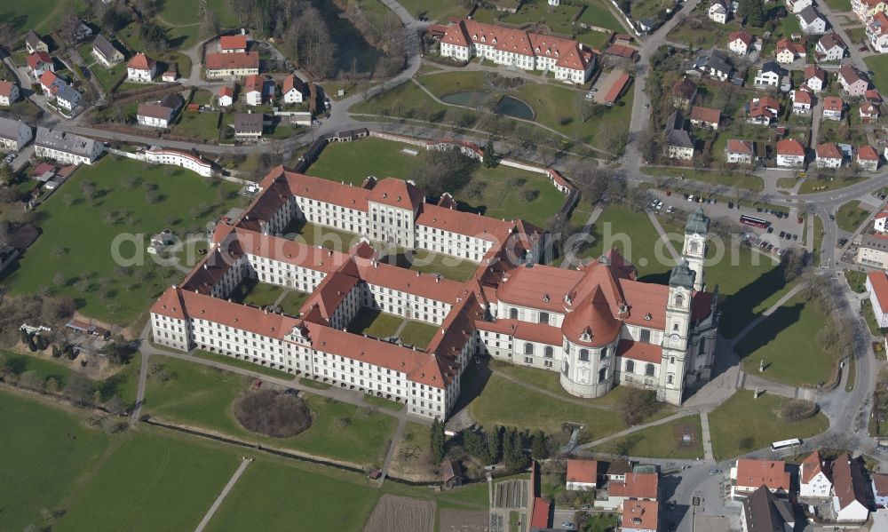 Aerial image Ottobeuren - Building complex of the monastery Ottobeuren, a Benedictine abbey in the Upper Swabian Ottobeuren in the federal state of Bavaria, Germany