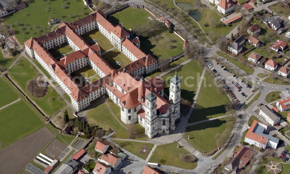 Aerial photograph Ottobeuren - Building complex of the monastery Ottobeuren, a Benedictine abbey in the Upper Swabian Ottobeuren in the federal state of Bavaria, Germany