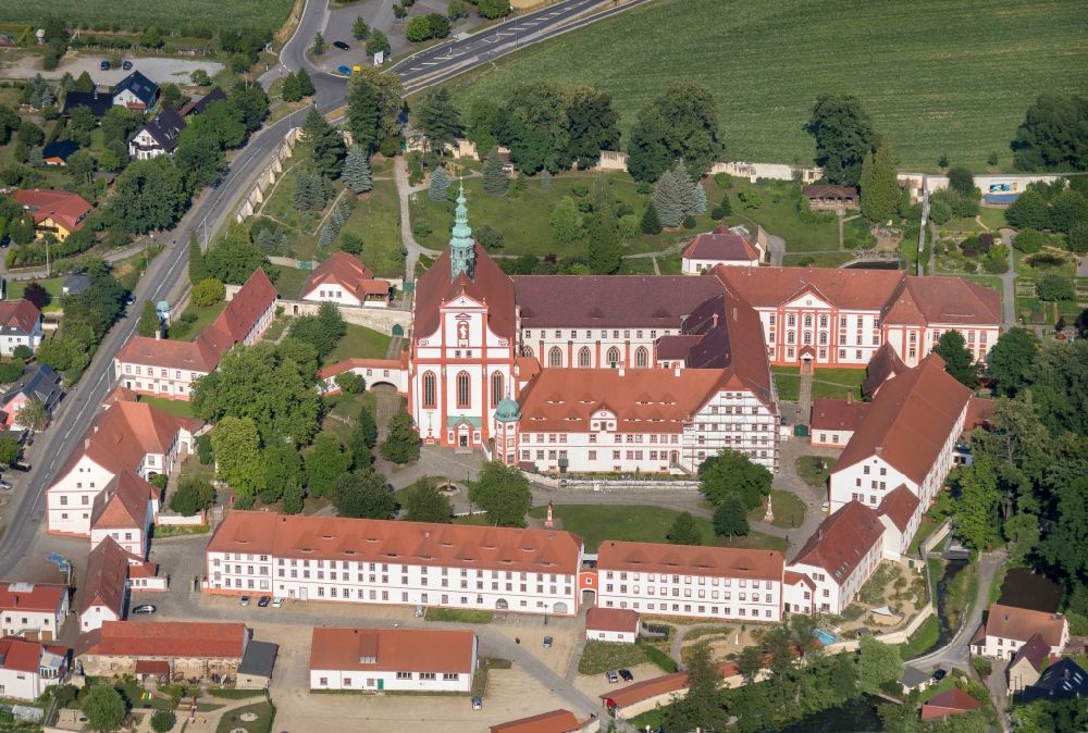 Aerial image Panschwitz-Kuckau - Complex of buildings of the monastery St. Marienstern in Panschwitz-Kuckau in the state Saxony, Germany