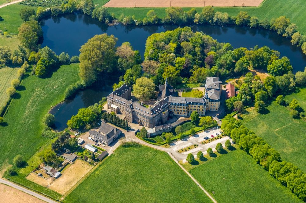 Rees from the bird's eye view: Complex of buildings of the monastery Haus Aspel in Rees in the state North Rhine-Westphalia