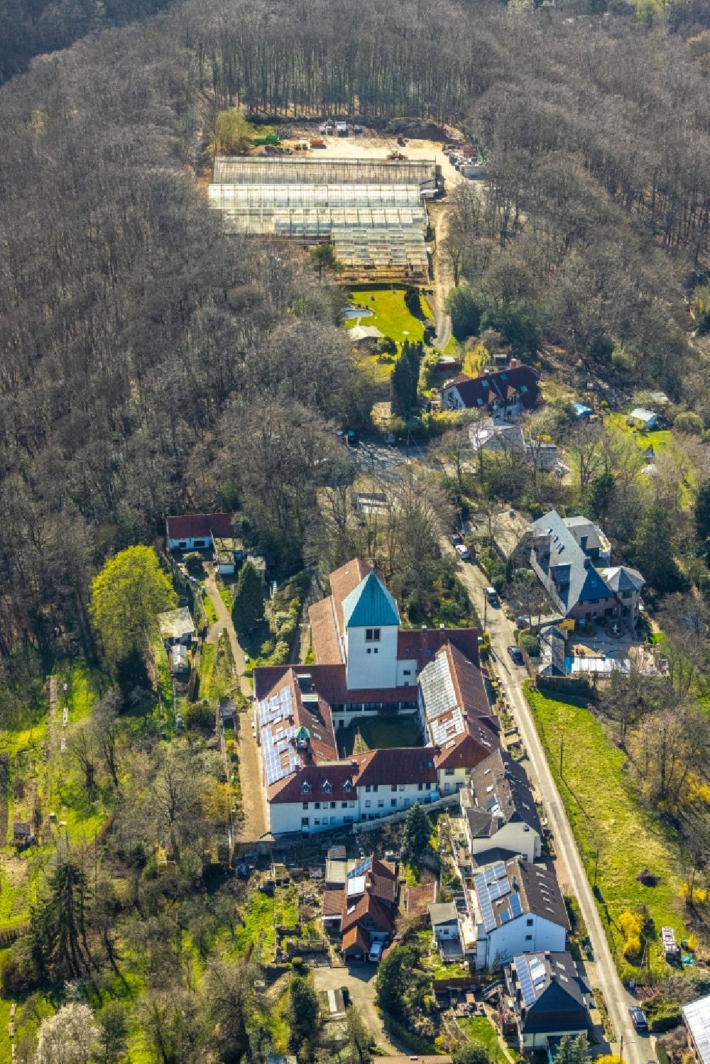 Aerial photograph Witten - Complex of buildings of the monastery Kloster of Karmelitinnen in Witten at Ruhrgebiet in the state North Rhine-Westphalia, Germany