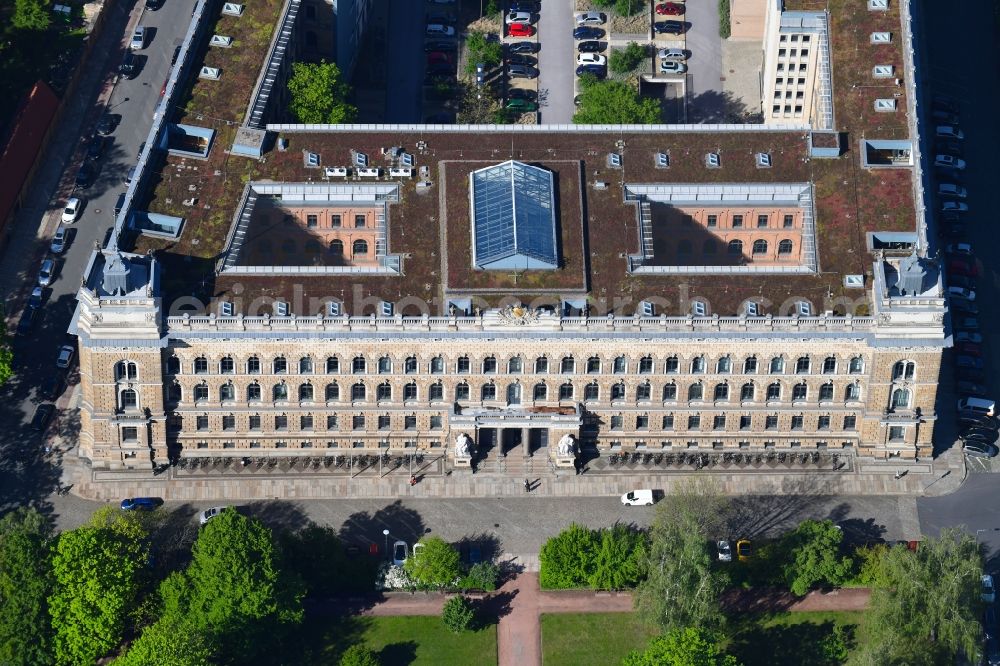 Dresden from the bird's eye view: Building complex of the destrict court Landgericht Dresden on Lothringer Strasse in Dresden in the state Saxony