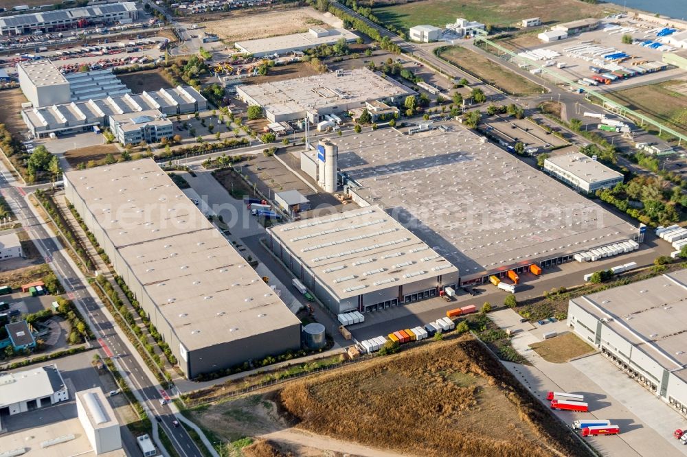 Worms from the bird's eye view: Building complex and distribution center on the site of Bueromoebelherstellers Kinnarps GmbH in Worms in the state Rhineland-Palatinate, Germany
