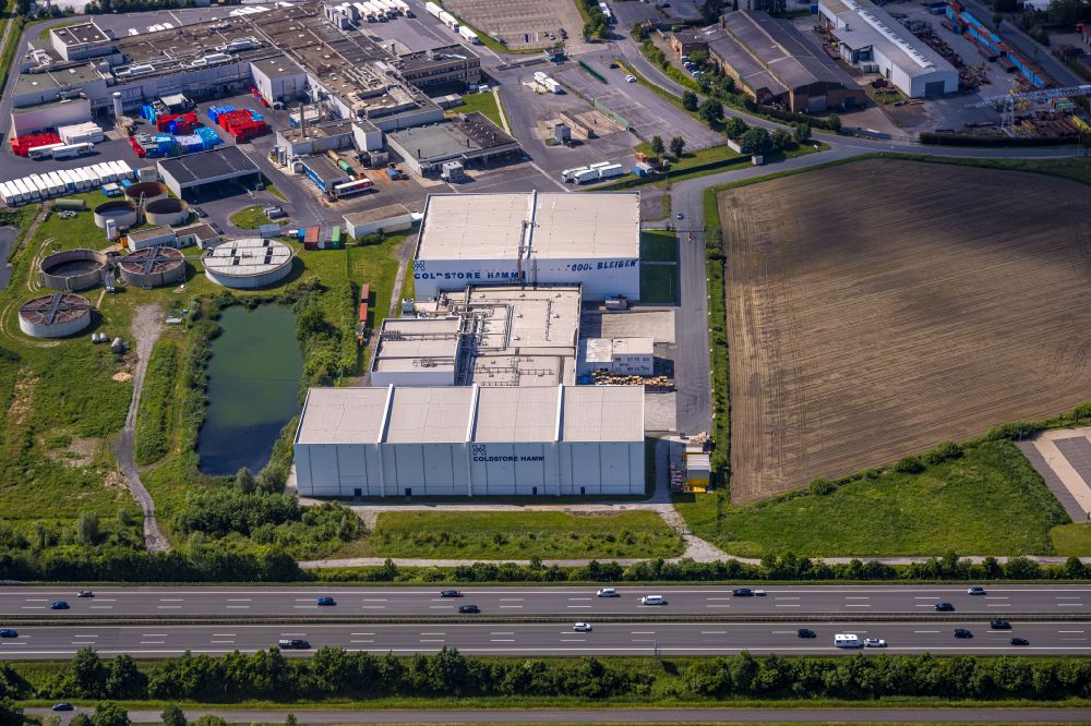Hamm from above - Building complex and distribution center on the site of Coldstore Hamm GmbH on street Kranstrasse in the district Uentrop in Hamm at Ruhrgebiet in the state North Rhine-Westphalia, Germany
