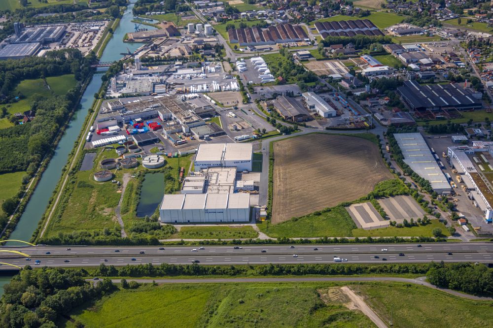 Hamm from the bird's eye view: Building complex and distribution center on the site of Coldstore Hamm GmbH on street Kranstrasse in the district Uentrop in Hamm at Ruhrgebiet in the state North Rhine-Westphalia, Germany