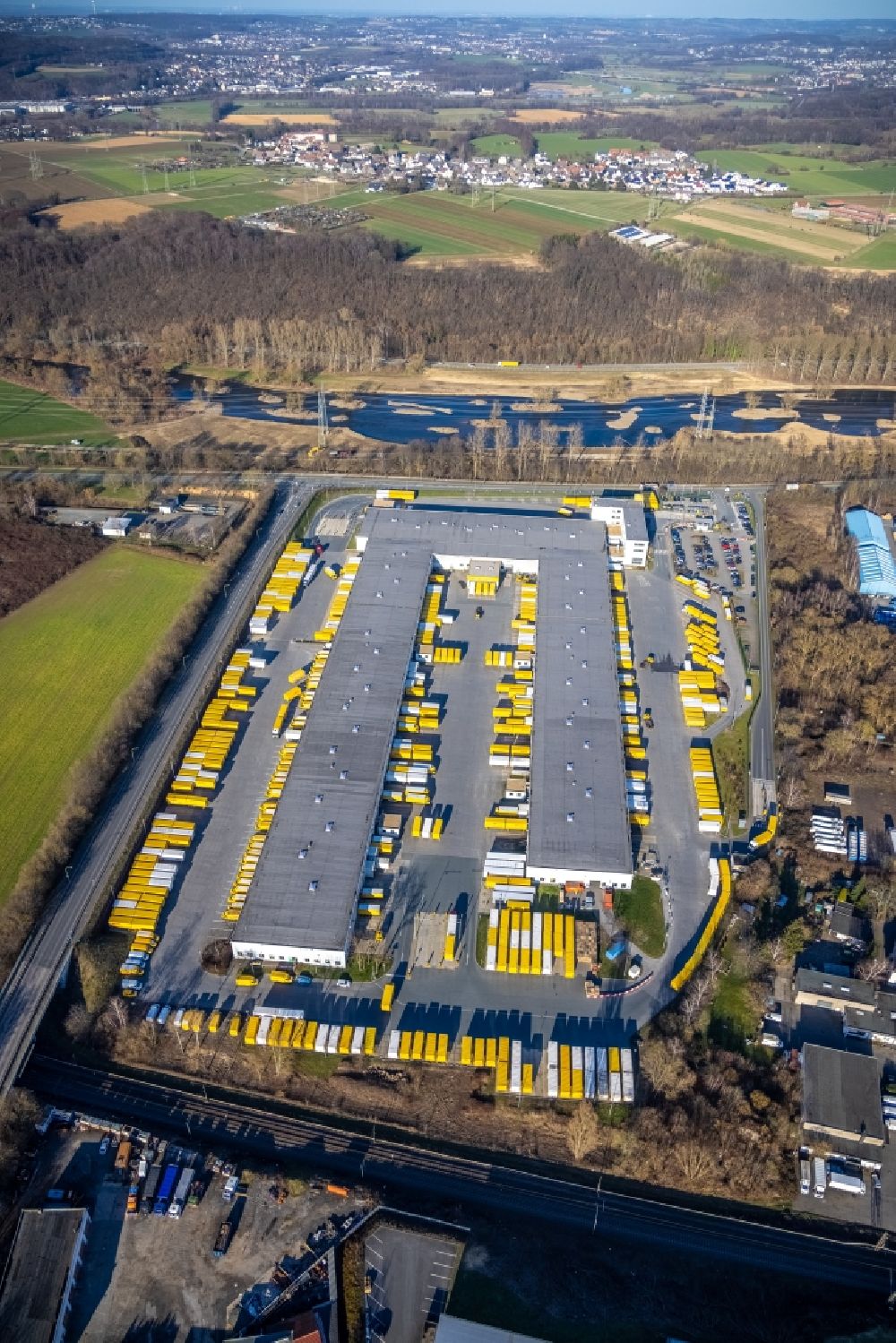 Hagen from the bird's eye view: Building complex and distribution center on the site DHL International GmbH - DHL Group in Hagen in the state North Rhine-Westphalia, Germany